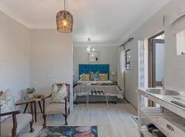 Petite Apartment