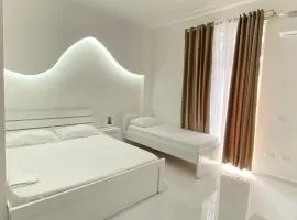 Rai Rooms