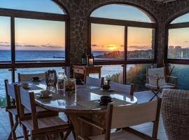 Domo de Luxi - Calamenhir - Portoscuso, hotel v destinaci Portoscuso