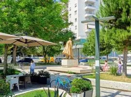 Boulevard Apartment