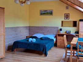 U Eskulapa, hotel romántico en Lutowiska