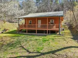 Fox Creek Cabin 1: Creekside Cabin in the Smoky Mountains