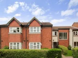 Uxbridge Studio Flat
