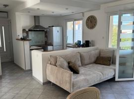 Casa Bella, Hotel in Agde