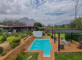 Cumbray House, villa in Simbal