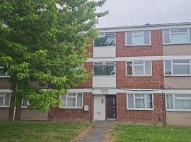 Langley One Bedroom Flat, hotel di Langley Station