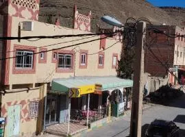 almou auberge imilchil