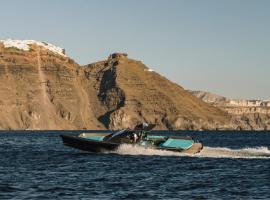 Santorini Private Tour - Sunny Zeus, boat in Santorini