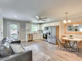1 Block to Main St and River Downtown Helen Condo