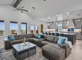 Always 5 O'clock Beachfront Hot Tub Luxury Game Area