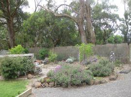 Honeyeater Cottage, self-catering accommodation sa Seville