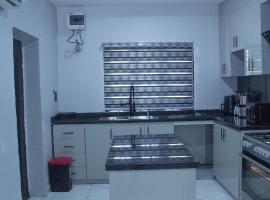 S&D Apartment Lekki Abijo GRA, hotel di Lagos
