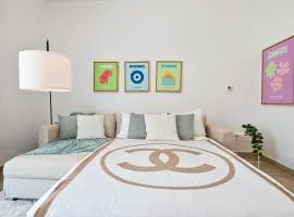 Ticket Deals for Modern 1BR Yas near Mall F1