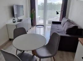 SkyFlat Bratislava-New Apartment near Airport Free Parking