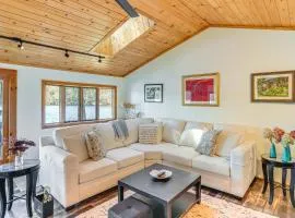 Watercrafts and Dock Stunning Lakehouse in Becket!