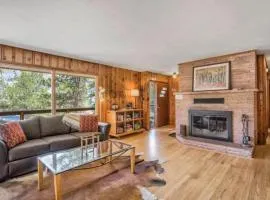 Serenity Pines Hideaway w HotTub
