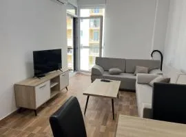 GjZeqiri Apartament