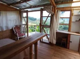 Hospedaje Rural La Trinchera Mirador a la montañas Cerro Azul Trujillo