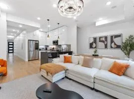 Luxury 3BR Backyard Oasis Close to NYC FirePit