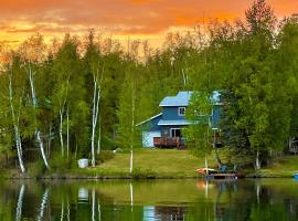 Serene Four Bedroom Lakefront Home, ξενοδοχείο σε Wasilla