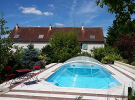 Gîte de charme avec piscine et sauna en Touraine, proche Châteaux de la Loire et Futuroscope - FR-1-381-323, hotel v destinaci Civray-sur-Esves