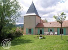 Charmant gîte avec jardin privatif à Lentigny - FR-1-496-129, hotel a Lentigny