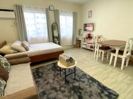 Nuvali Studio Retreat Free Pool Access & Fast WiFi, hotel Calambában