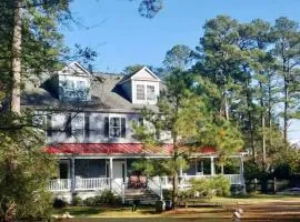 Chesapeake Waterfront - 7BR 5BA - Beach Pool Dock