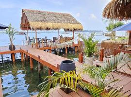 Al Mare Karimunjawa, hotel v destinaci Karimunjawa