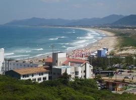 Joaquina Beach Hotel, hotel in Florianópolis