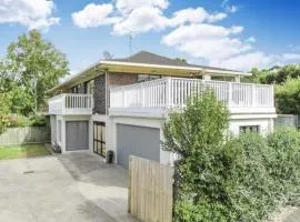 Auckland Central 5 Bedroom Tranquil Retreat