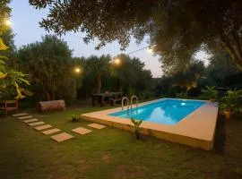 Sofiana's Garden Retreat with Private Pool