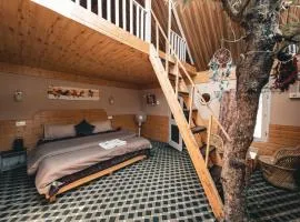 Himalayan Outskirt Cottages & Tree house