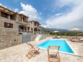 Elevi, cottage in Tyros