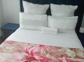 Moonlight Guesthouse - Boksburg, hotel v destinaci Boksburg