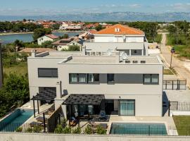 Villa Cvita & Mia ZadarVillas, hotel u Privlaci