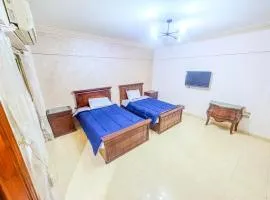 Big Flat in Dokki Twin Room Private Bathroom