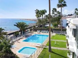 Salt Apartments Reina Sol