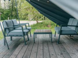 Glamping bij Vakantiepark De Sallandshoeve, hotel en Nieuw-Heeten