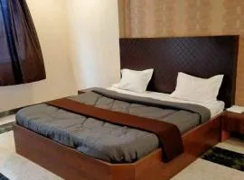 J J Lodging