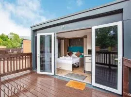 Loch Ness Highland Resort Micro Lodges - Double Room
