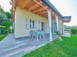 Schönes Ferienhaus Villetta Batik