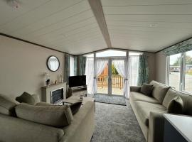 Beckys Lodge, cabin in Wilberfoss