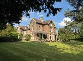 The Beeches - Entire Mansion