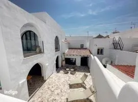 Designer Styled Townhouse with Pool DOM01