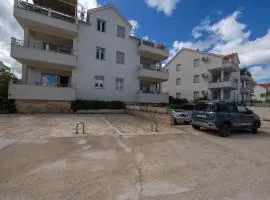 Apartment Louis