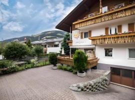 Appartments Hofer Bergnest, hotel v destinaci Villabassa