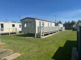 Oasis S193 Caravan, Golden Palm Resort