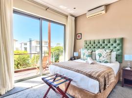 The One 8 Hotel in Green Point - Solar Power, Hotel in Kapstadt