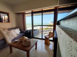 Semipiso al mar Playa Varese, hotel in Mar del Plata